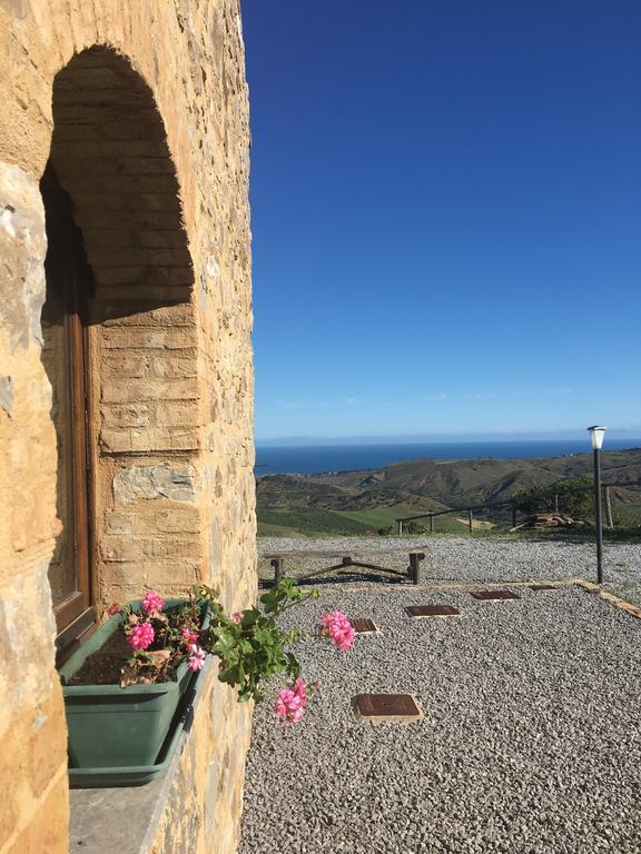 Agriturismo Case Tabarani Collesano Exteriör bild