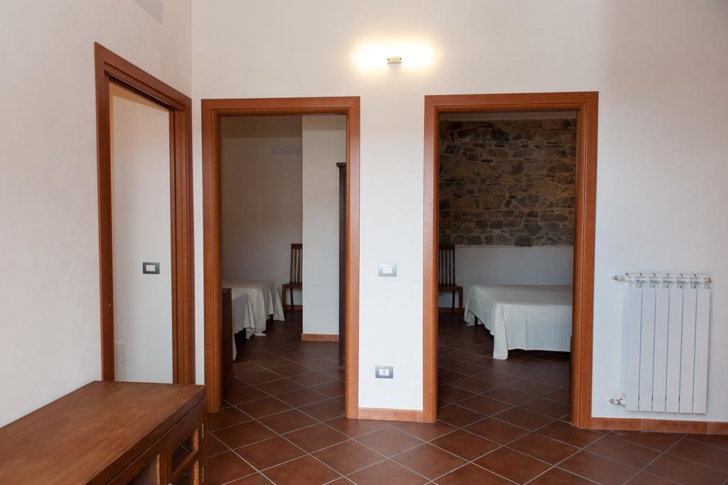 Agriturismo Case Tabarani Collesano Exteriör bild