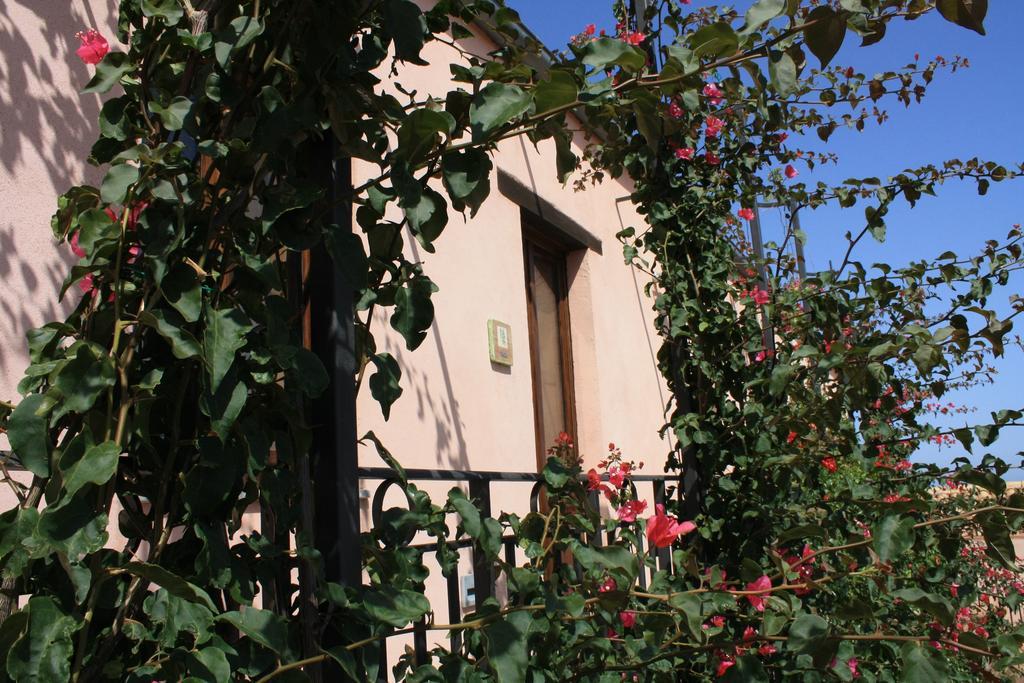 Agriturismo Case Tabarani Collesano Exteriör bild