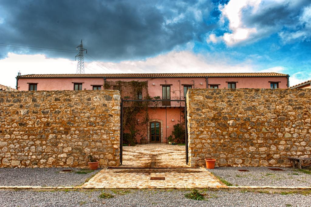 Agriturismo Case Tabarani Collesano Exteriör bild